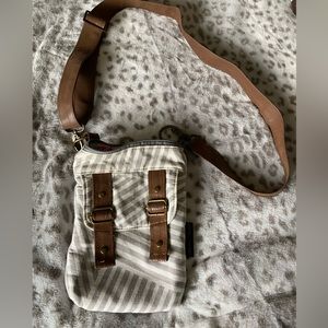 Rebekah Scott Designs Erin Cross body Bag